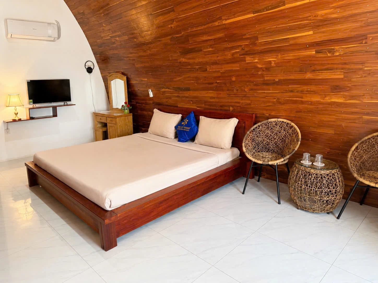 Bungalow Hướng Biển 2 Người Lớn & 1 Trẻ Em 4