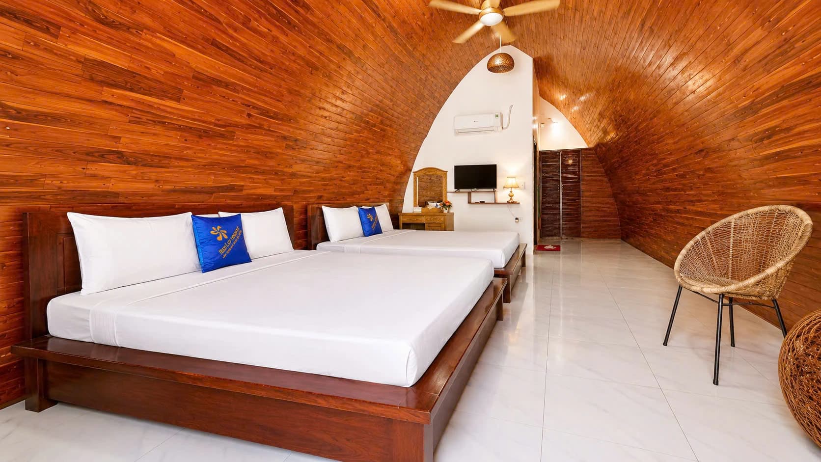 COMBO TRỌN GÓI ĂN & Ở 3 NGÀY 2 ĐÊM BUNGALOW HƯỚNG BIỂN 6NL 2