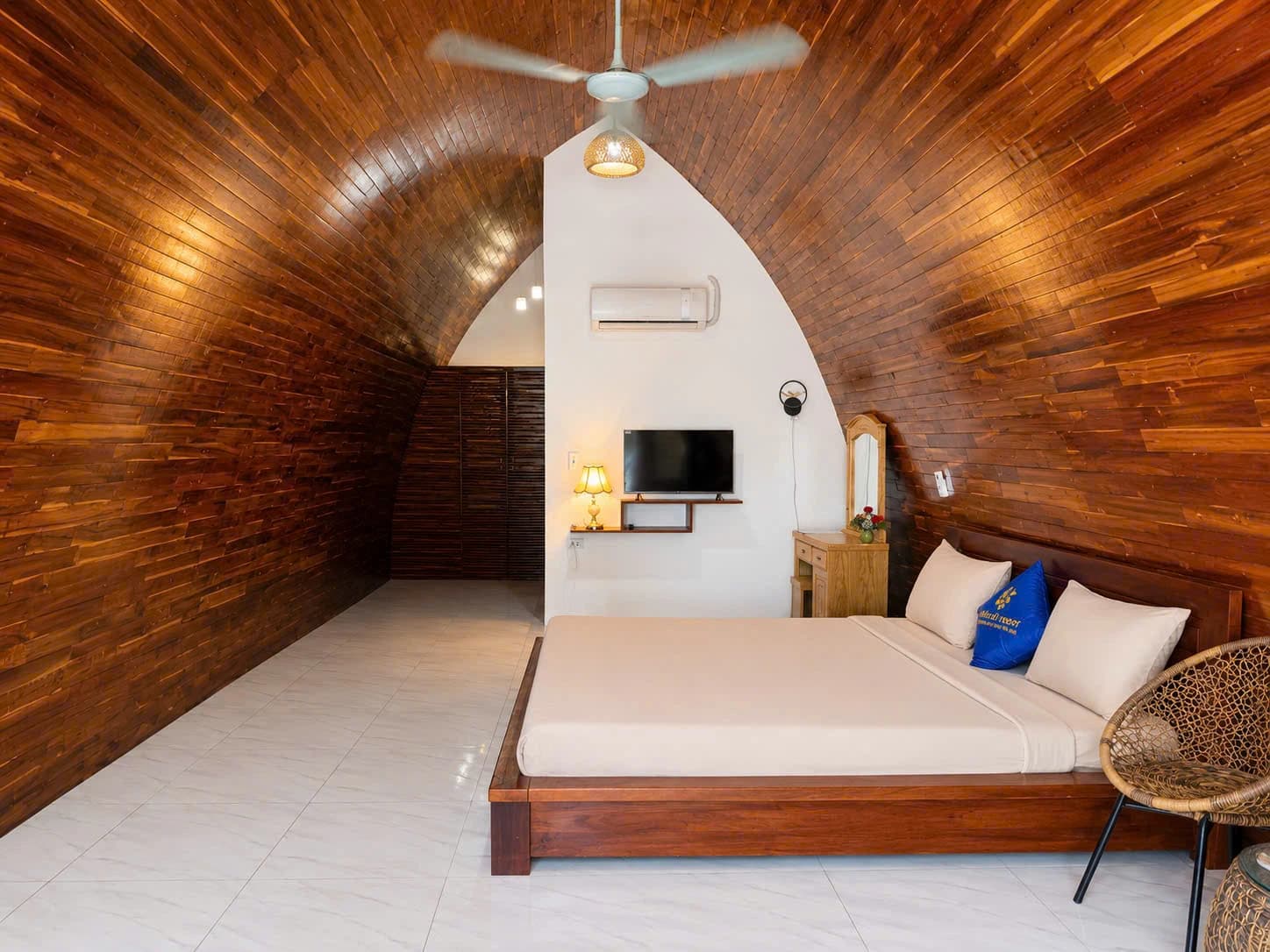 Bungalow Hướng Biển 2 Người Lớn & 1 Trẻ Em 6
