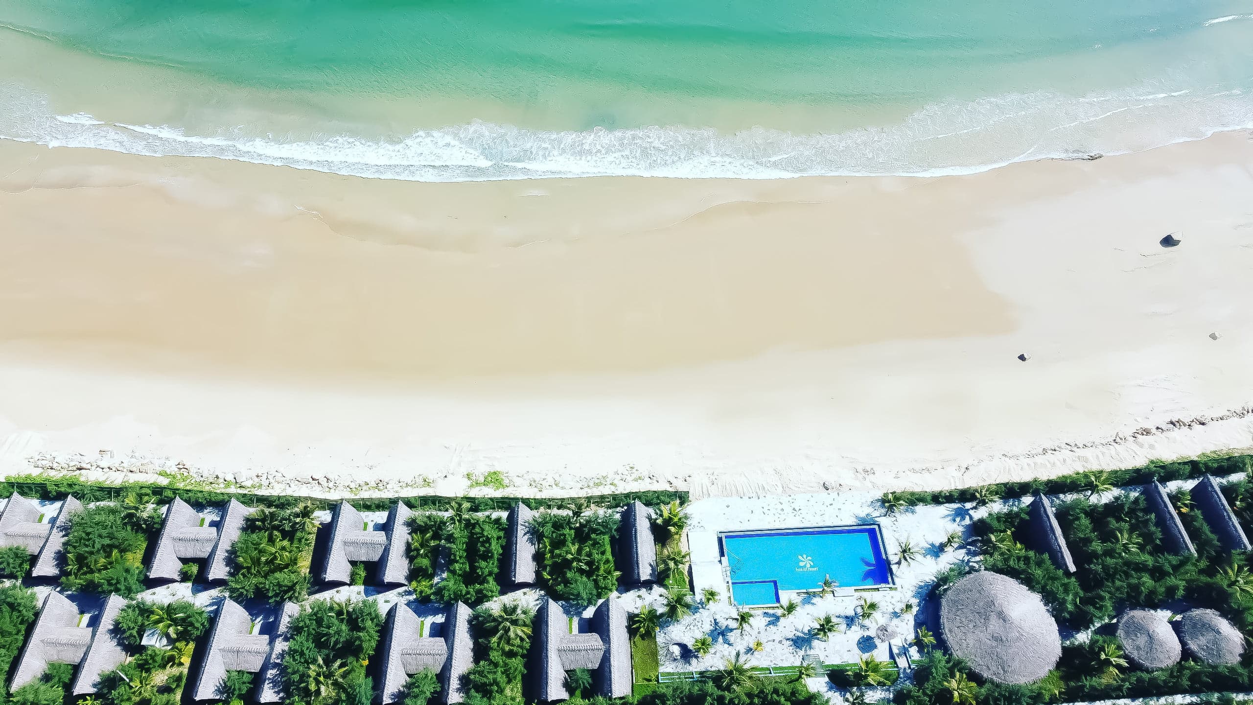 Hoa Loi Resort overview