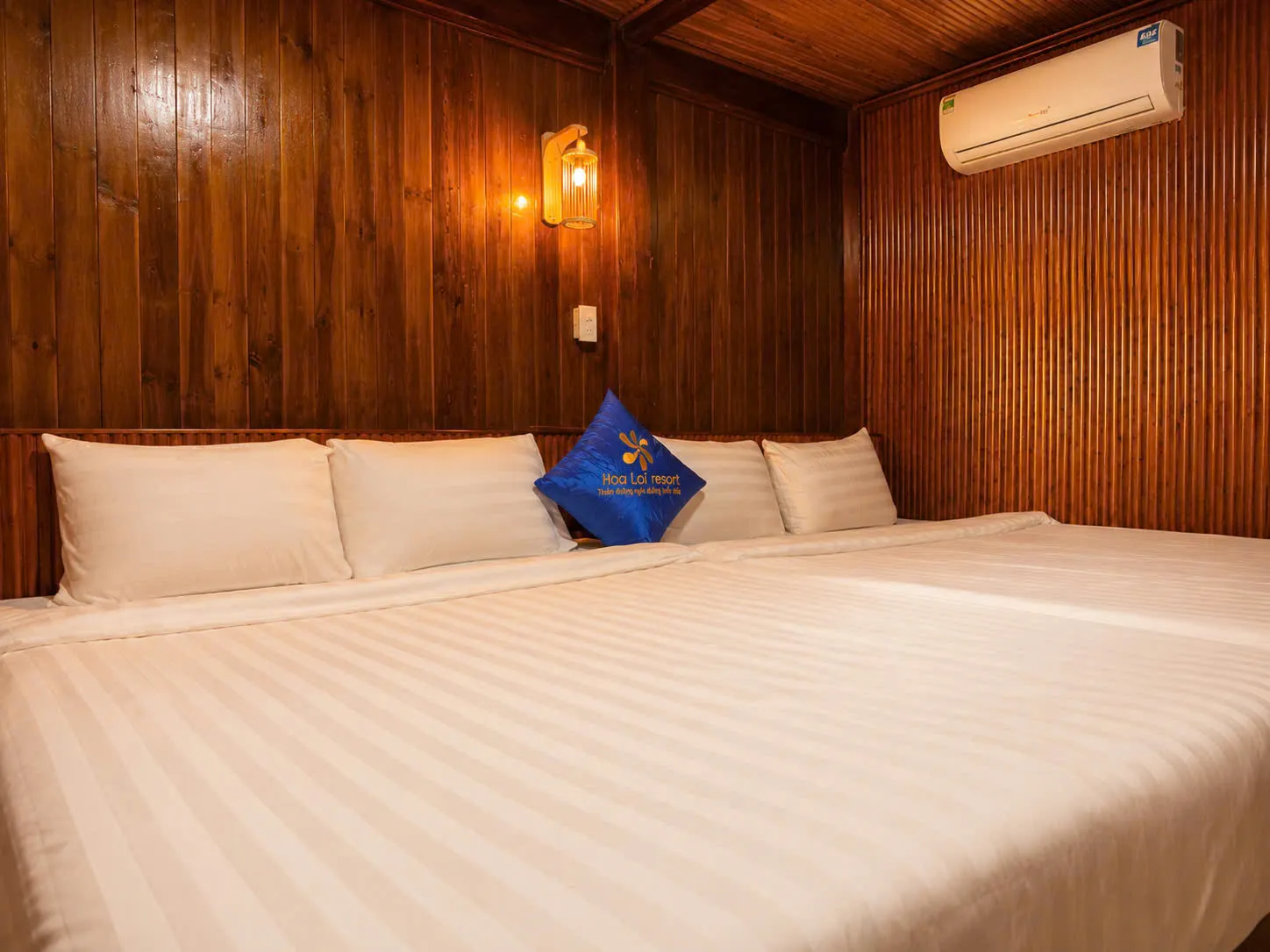 COMBO TRỌN GÓI ĂN & Ở 2 NGÀY 1 ĐÊM VILLA NHÀ GỖ VIEW BIỂN — CẢ CĂN 38NL 5