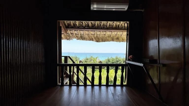 Wooden Villa Ocean View — Floor 2 (20 Adults) 13